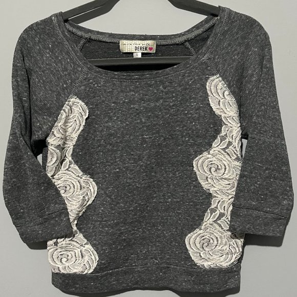 I'm in Love with Derek Tops - I'm in Love with Derek Top | 3/4 Sleeves | Gray & Cream Lace | S